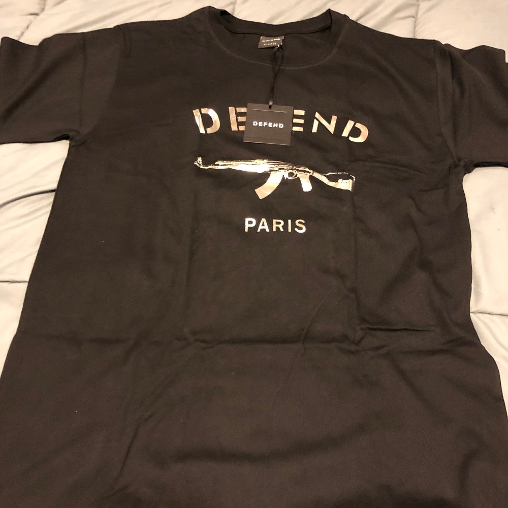 Brand New Defend Paris Short Sleeve shirt 2XL